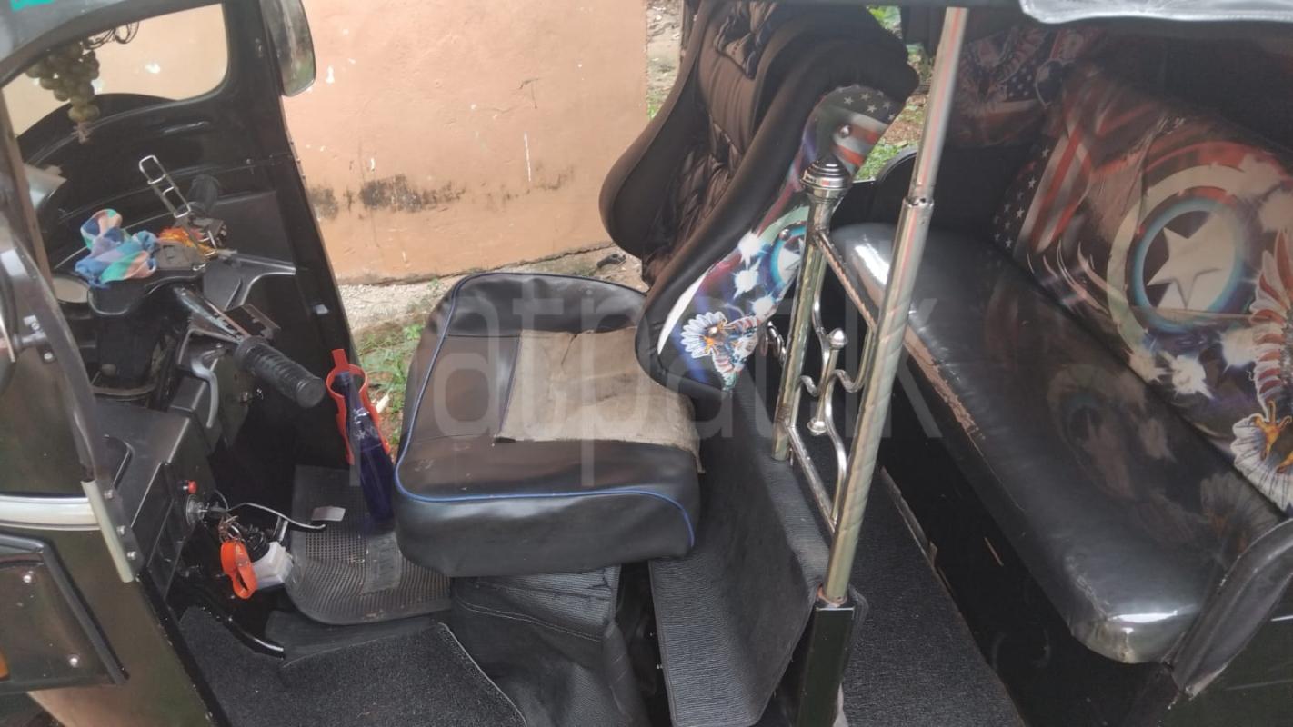 Bajaj Three Wheel 2010 - பயன்படுத்தப்பட்டது முச்சக்கர வண்டி sale in Sri Lanka - patpat.lk