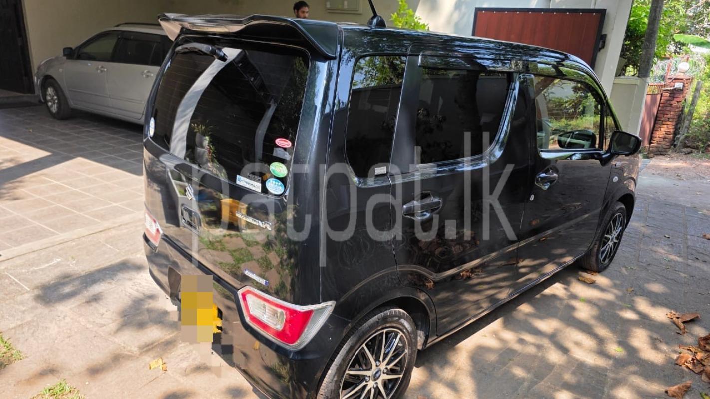 Suzuki Wagon R 2017 - பயன்படுத்தப்பட்டது கார் sale in Sri Lanka - patpat.lk