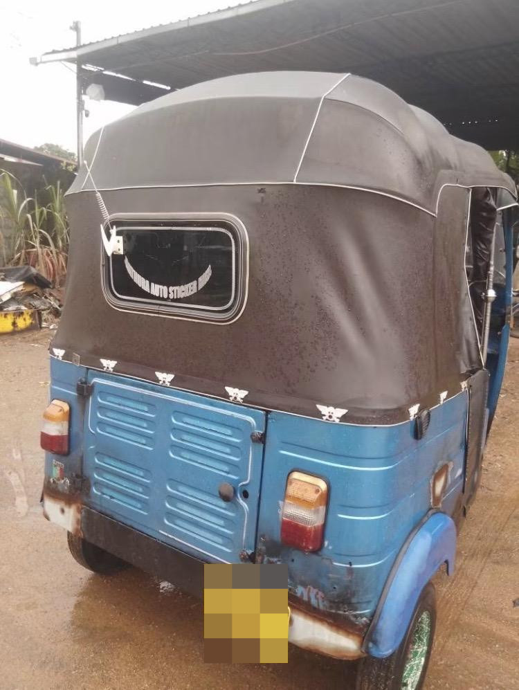 Bajaj 2 stroke 2006 - பயன்படுத்தப்பட்டது முச்சக்கர வண்டி sale in Sri Lanka - patpat.lk