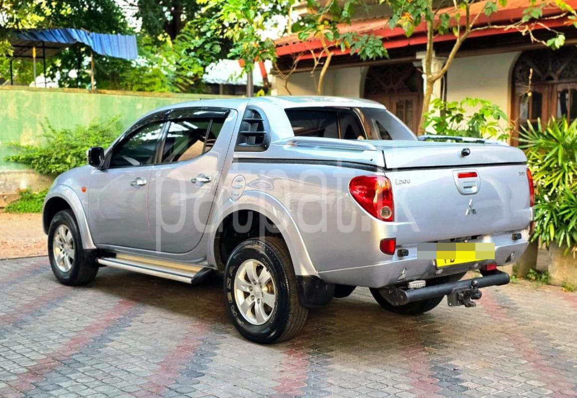 Advertisement image 3