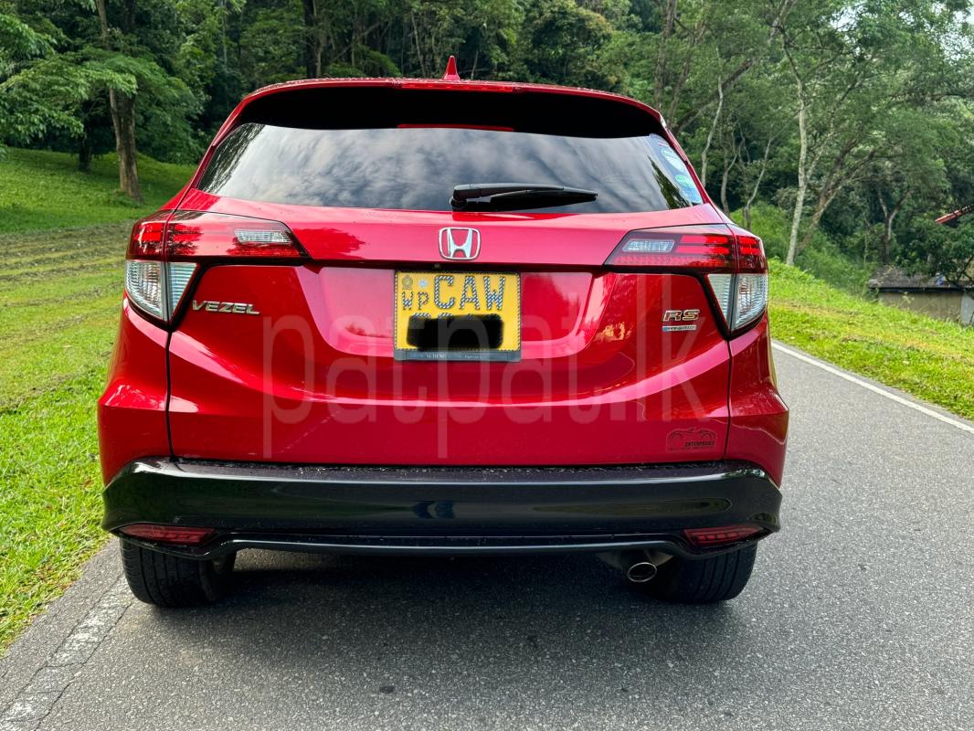 Honda Vezel 2017 - பயன்படுத்தப்பட்டது SUV sale in Sri Lanka - patpat.lk