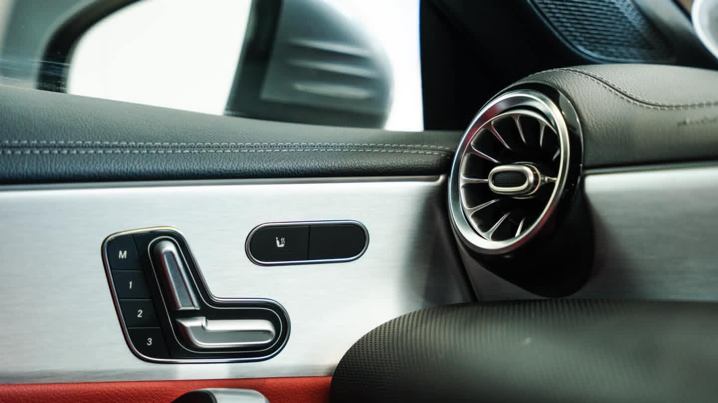 Mercedes Benz CLA200 2019 - භාවිතා කරන ලද කාර් sale in Sri Lanka - patpat.lk