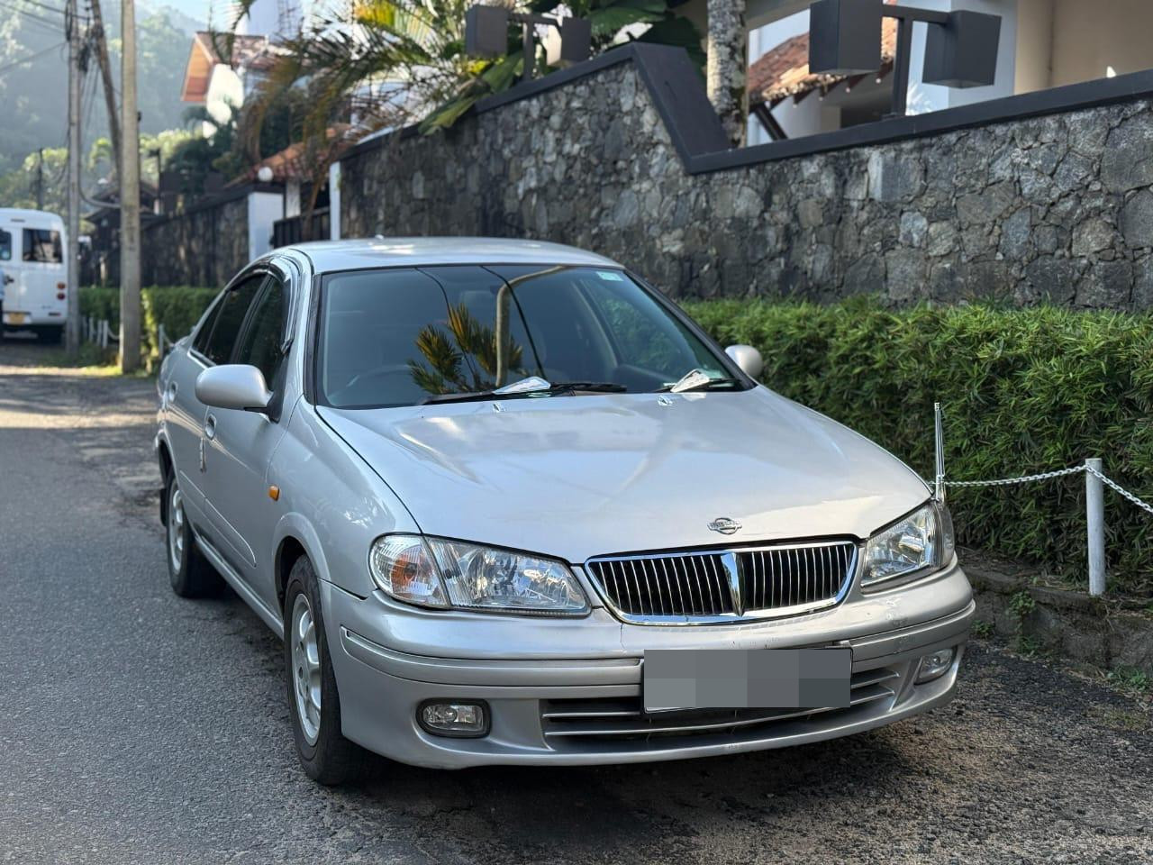 Nissan Sunny 2000 - Used Car sale in Sri Lanka - patpat.lk