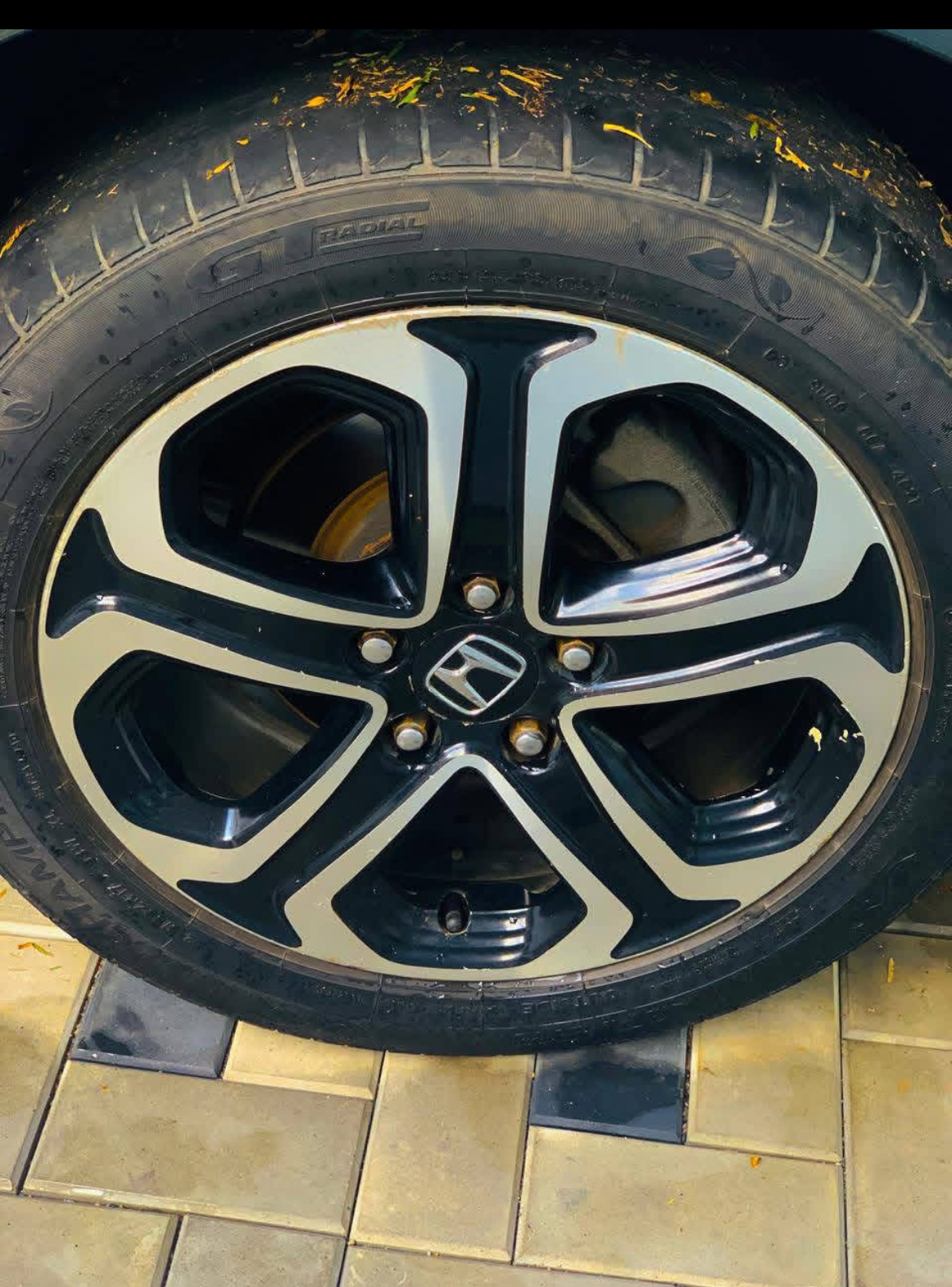 Honda Vezel 2014 - பயன்படுத்தப்பட்டது SUV sale in Sri Lanka - patpat.lk