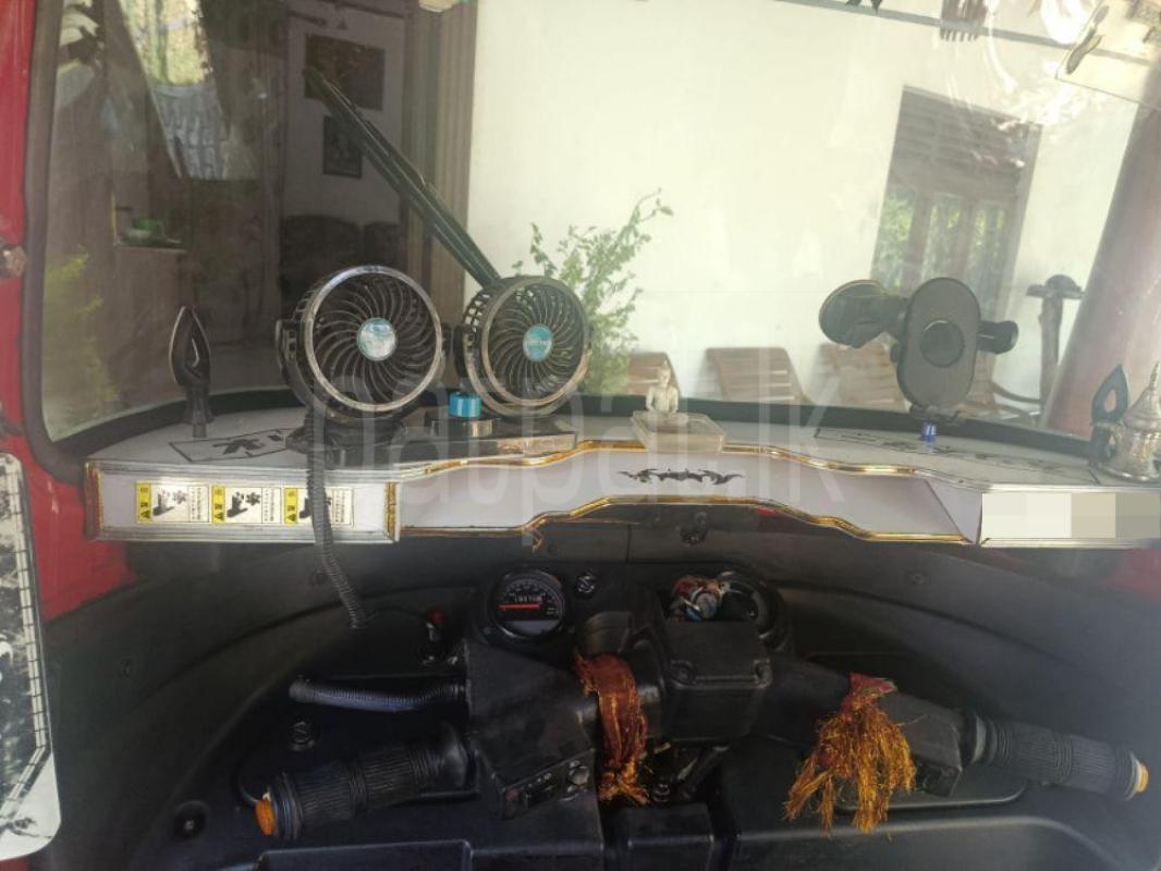 Bajaj Three Wheel 2018 - Used Three wheeler sale in Sri Lanka - patpat.lk
