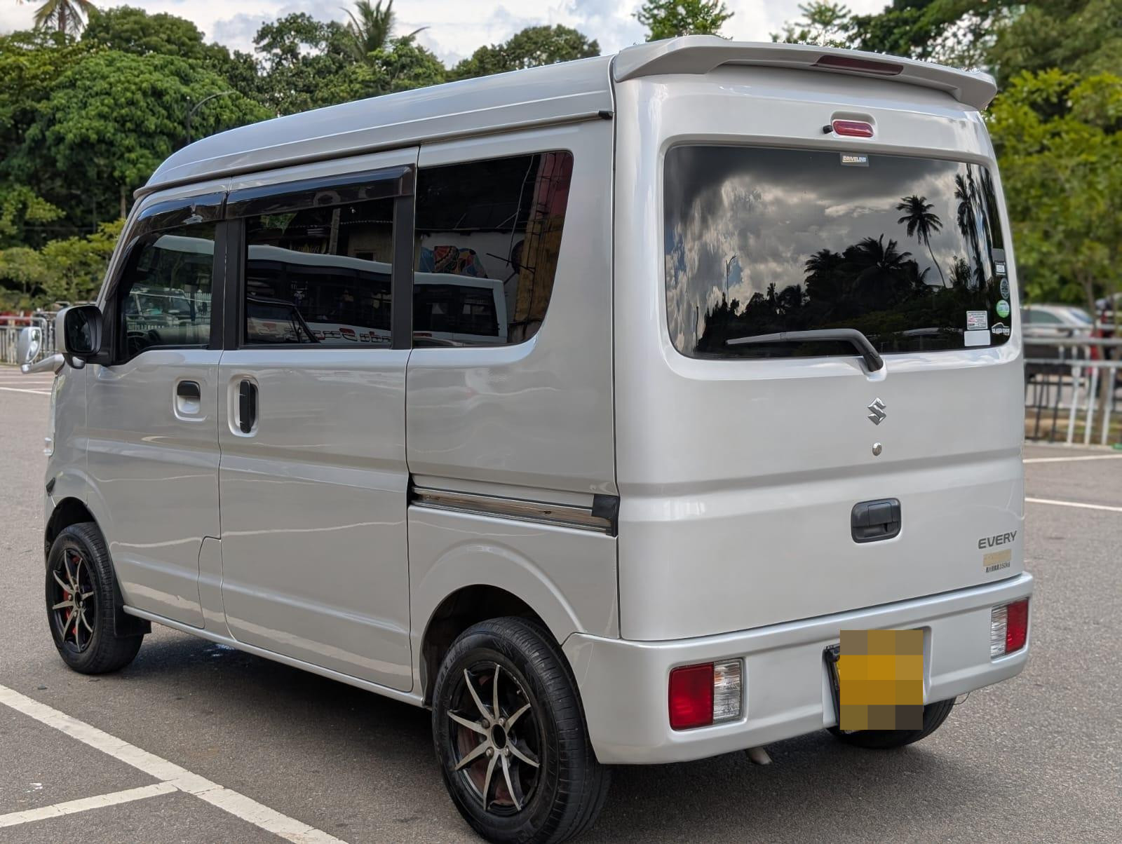 Suzuki Every 2016 - பயன்படுத்தப்பட்டது வேன் sale in Sri Lanka - patpat.lk