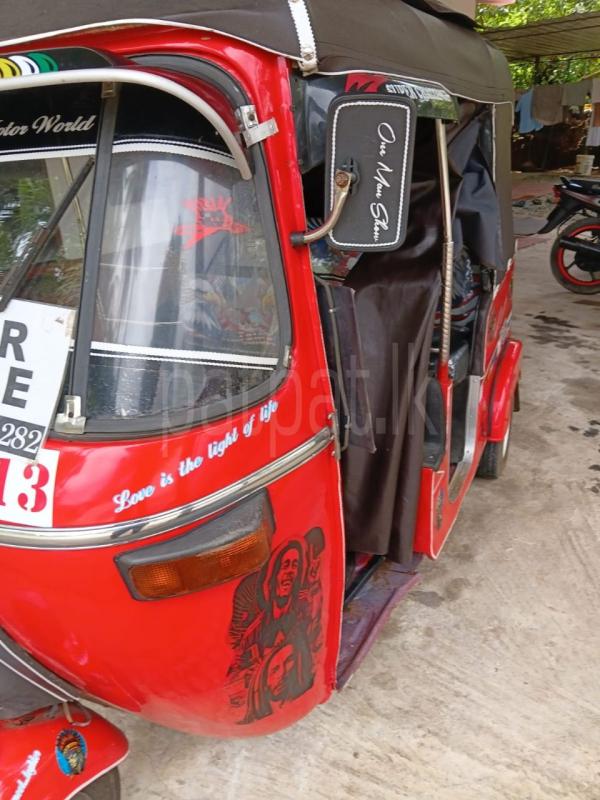 Bajaj 2 stroke 1999 - Used Three wheeler sale in Sri Lanka - patpat.lk