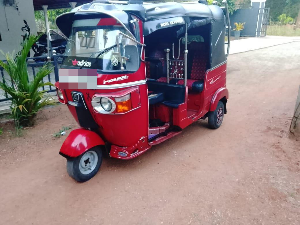 Bajaj Three Wheel 2012 - Used Three wheeler sale in Sri Lanka - patpat.lk