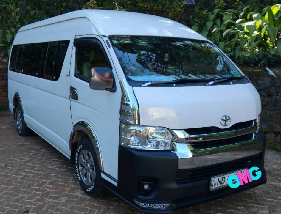 Toyota Hiace 2007 - பயன்படுத்தப்பட்டது வேன் sale in Sri Lanka - patpat.lk