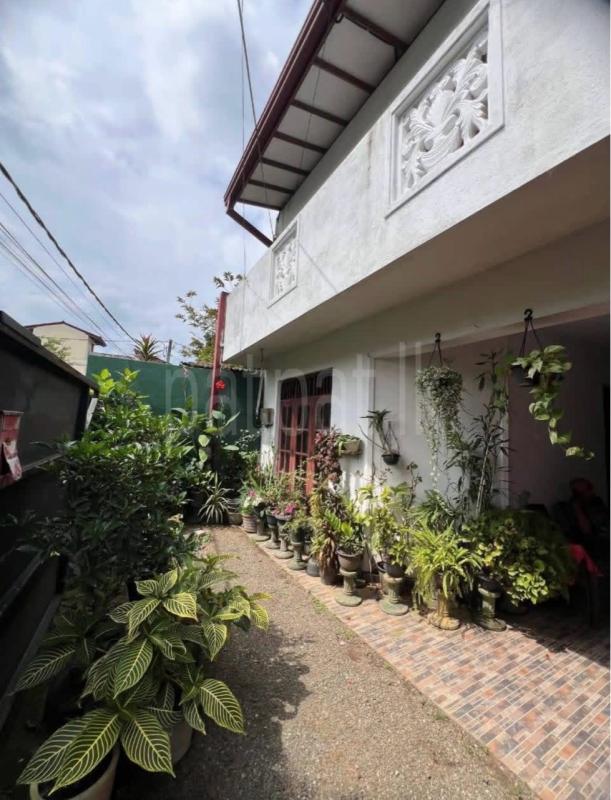 House for Sale in Boralesgamuwa