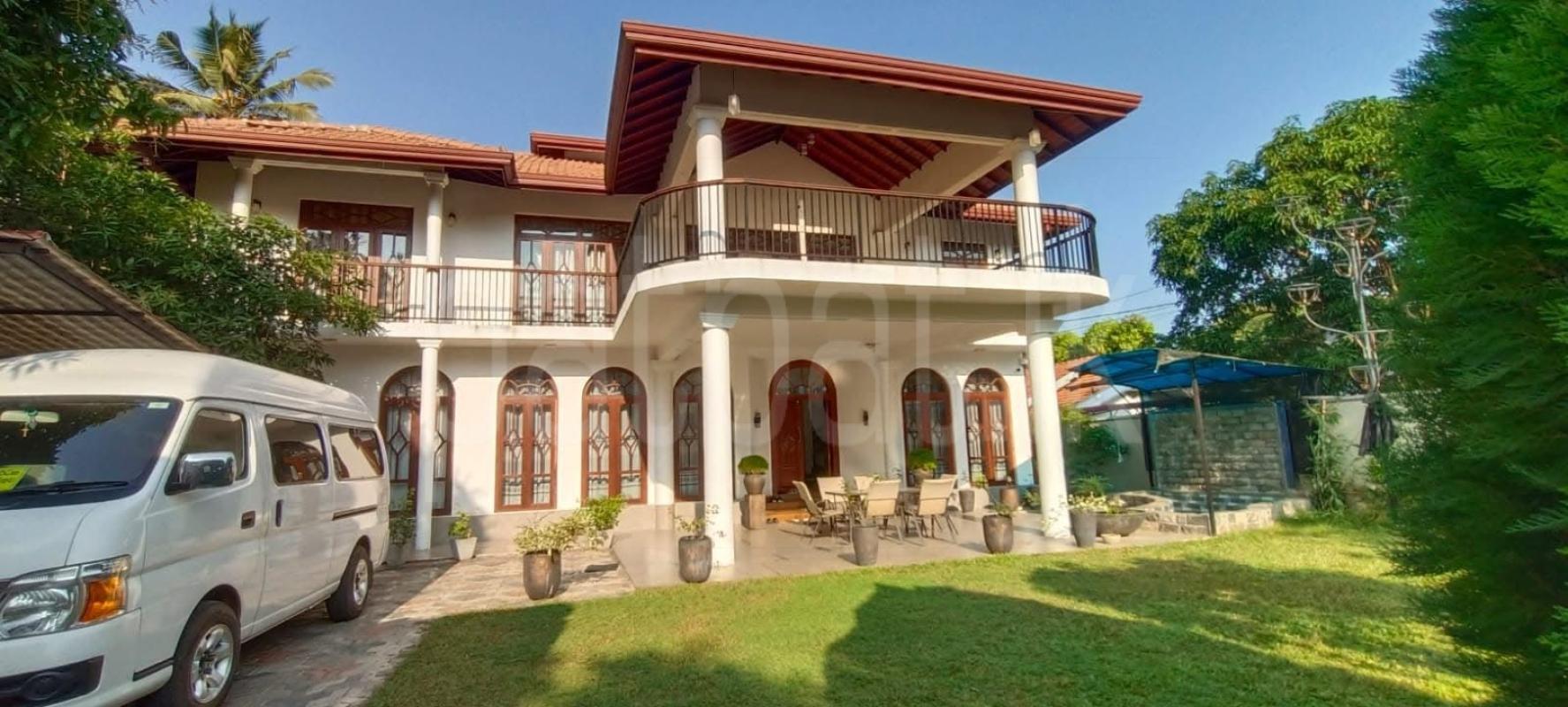 Advertisement image 6