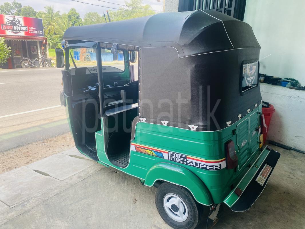 Bajaj 4 stroke 2015 - භාවිතා කරන ලද ත්‍රිරෝද රථය sale in Sri Lanka - patpat.lk
