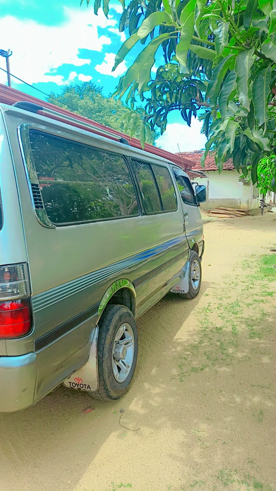 Toyota Hiace 2005 - Used Van sale in Sri Lanka - patpat.lk