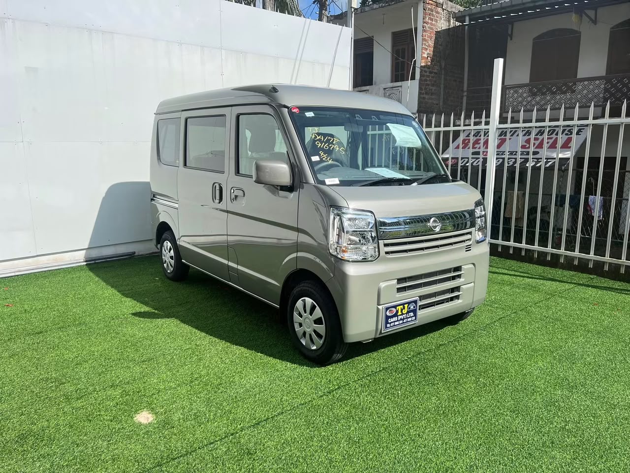 Nissan Clipper 2025 - சான்றளிக்கப்பட்டது வேன் sale in Sri Lanka - patpat.lk