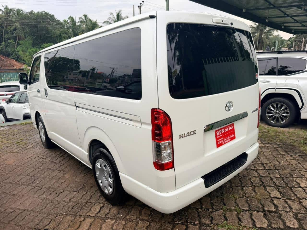 Advertisement image 4