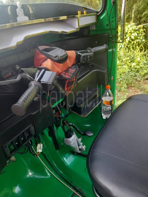 Bajaj 4 stroke 2014 - Used Three wheeler sale in Sri Lanka - patpat.lk