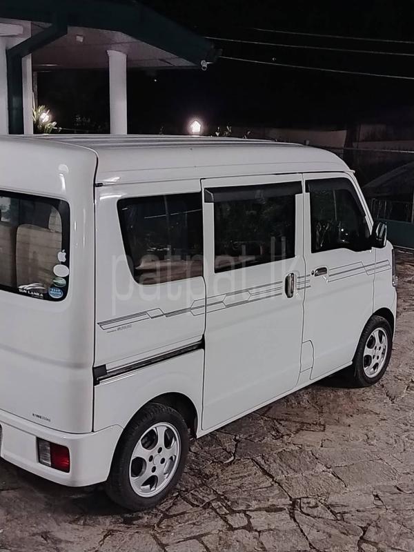 Advertisement image 1