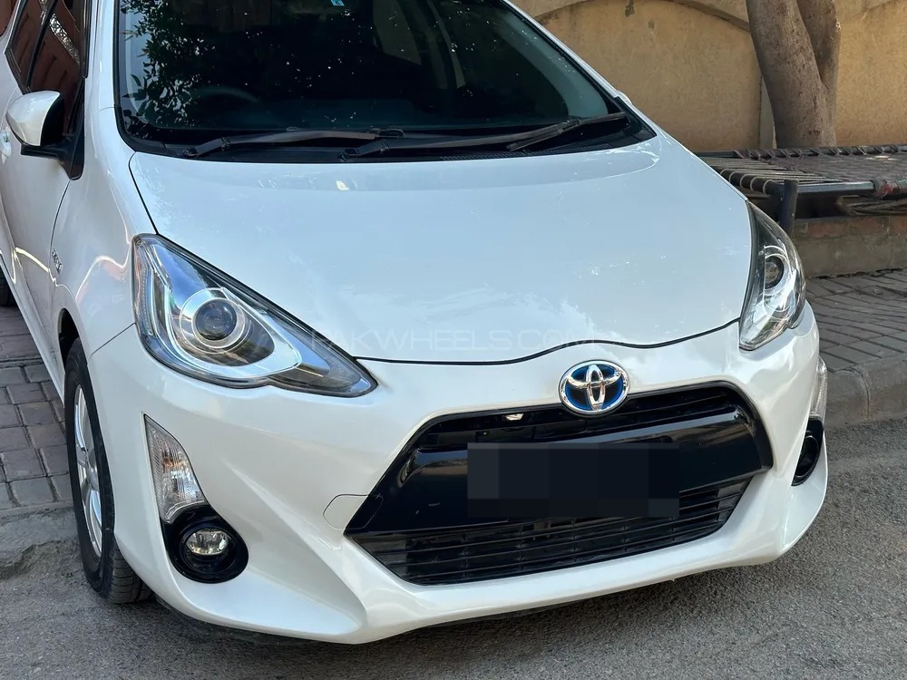 Toyota Aqua 2015 - භාවිතා කරන ලද කාර් sale in Sri Lanka - patpat.lk