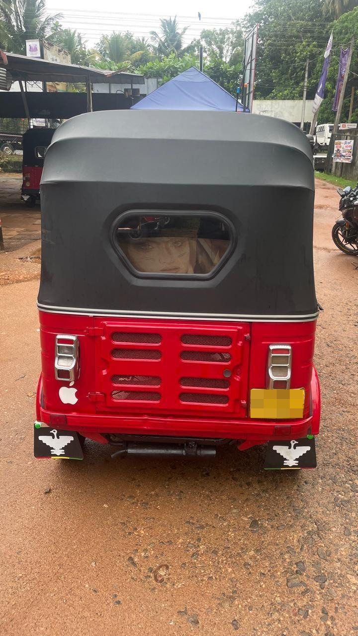 Bajaj 4 stroke 2010 - பயன்படுத்தப்பட்டது முச்சக்கர வண்டி sale in Sri Lanka - patpat.lk