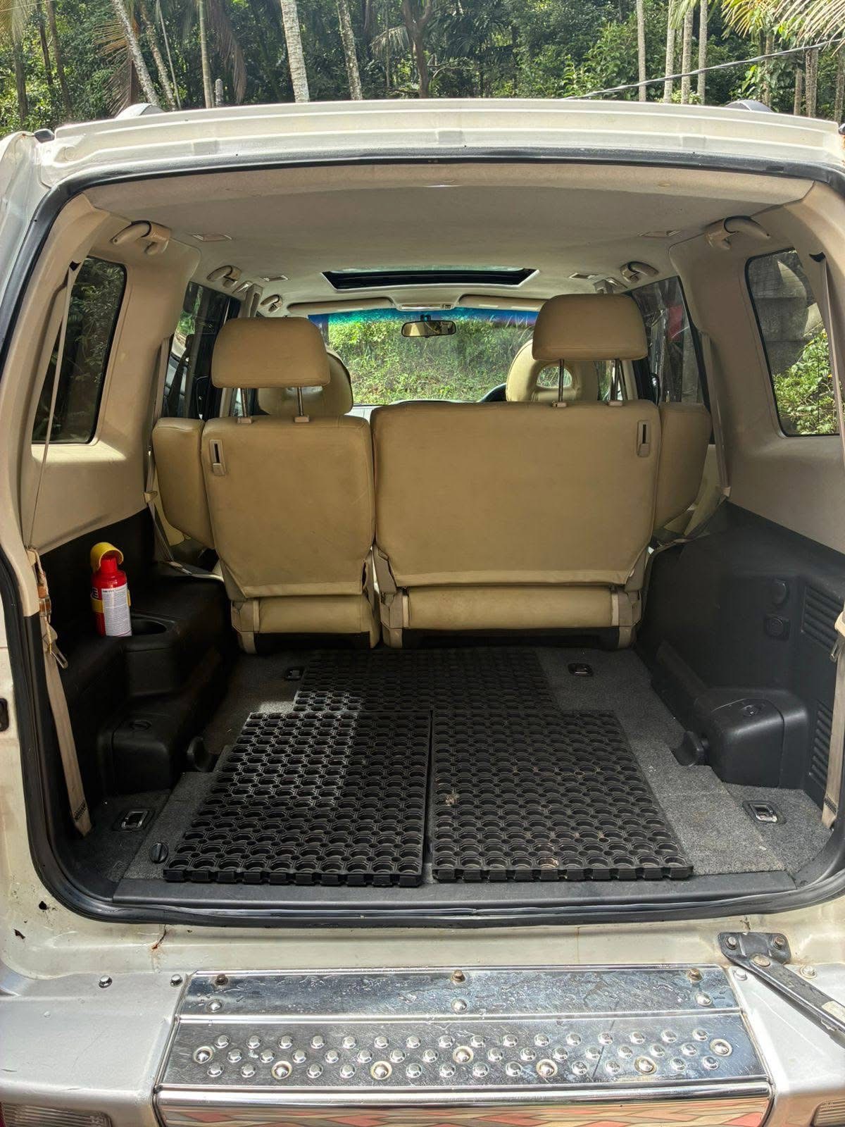 Mitsubishi Montero 2000 - பயன்படுத்தப்பட்டது SUV sale in Sri Lanka - patpat.lk