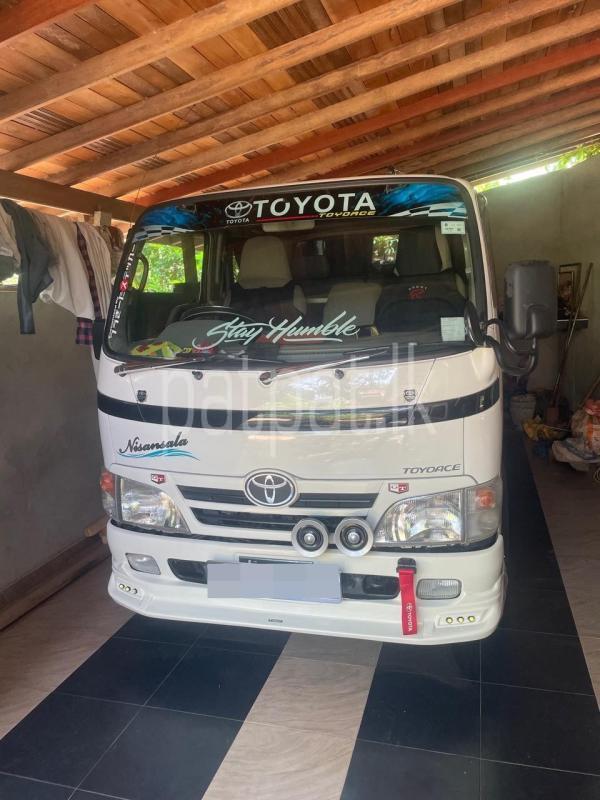 Advertisement image 1