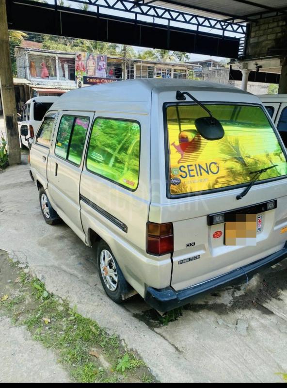 Toyota LiteAce 1985 - பயன்படுத்தப்பட்டது வேன் sale in Sri Lanka - patpat.lk