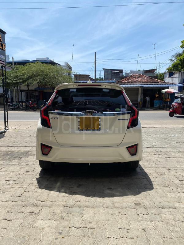 Advertisement image 6