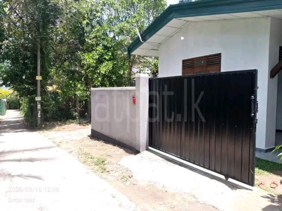 House for Sale in Yakkala ads-image-1