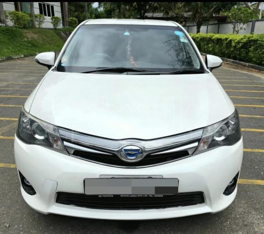 Toyota Axio 2014 - Used Car sale in Sri Lanka - patpat.lk