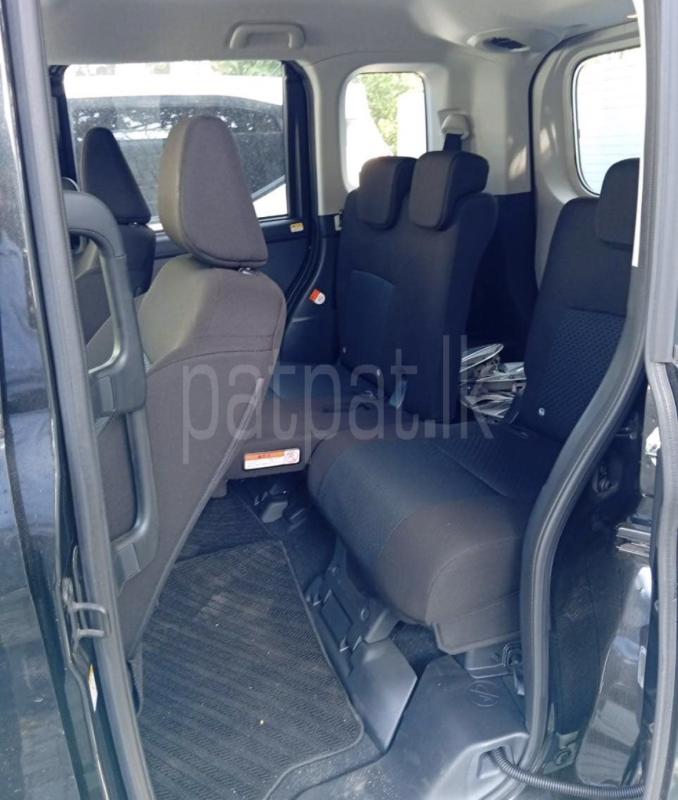 Toyota Roomy 2023 - Brand New Van sale in Sri Lanka - patpat.lk