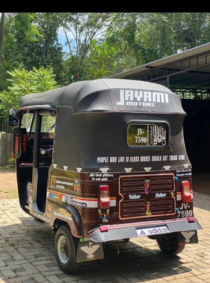 Bajaj Three Wheel 2004 - பயன்படுத்தப்பட்டது முச்சக்கர வண்டி sale in Sri Lanka - patpat.lk