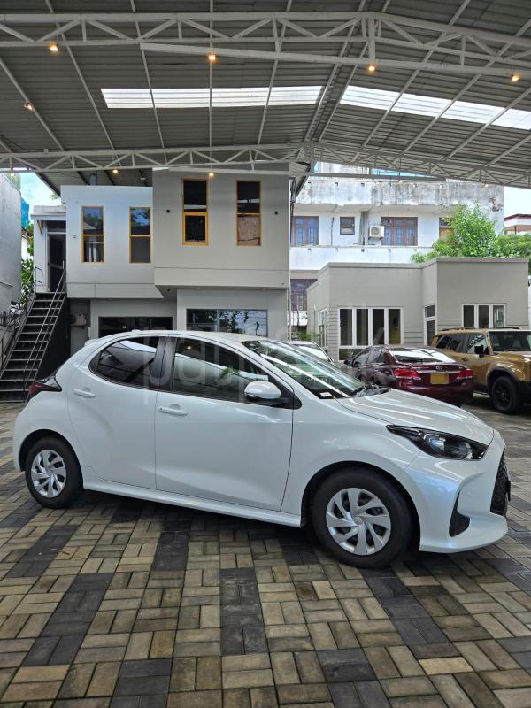 Toyota Yaris 2024 - Brand New Car sale in Sri Lanka - patpat.lk