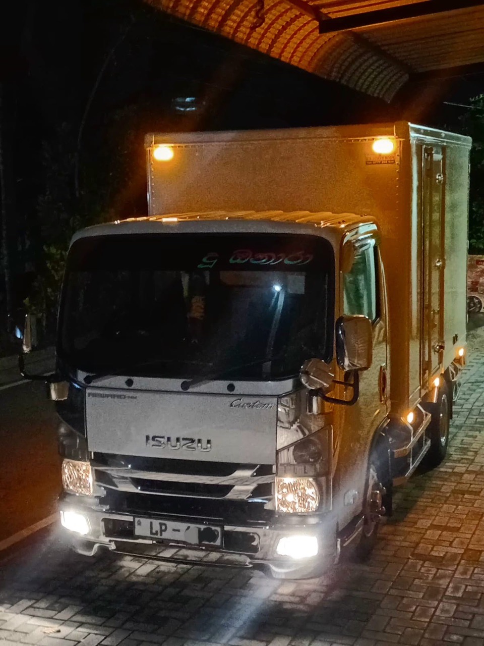 Isuzu ELF 2025 - Used Truck sale in Sri Lanka - patpat.lk