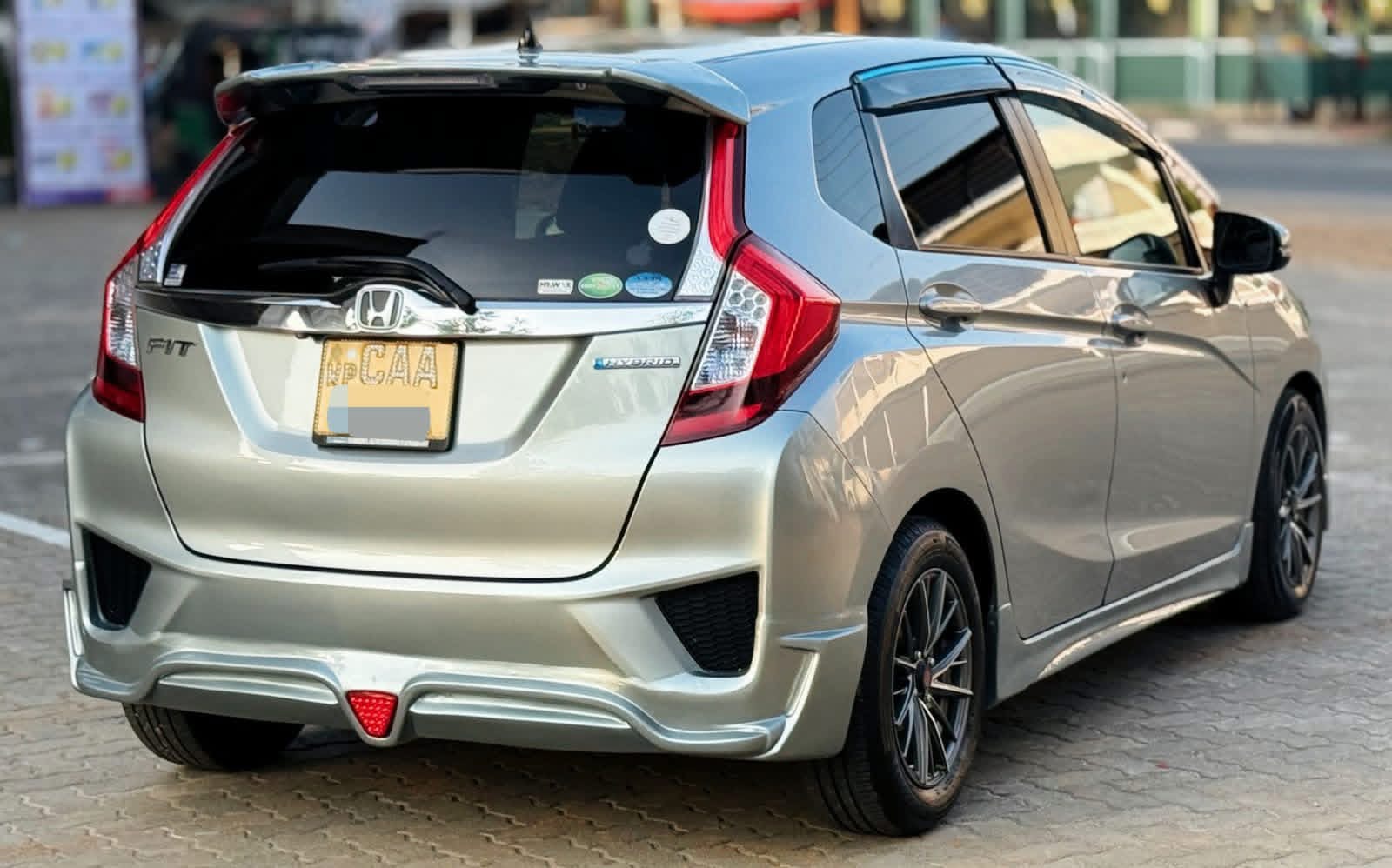 Honda Fit 2013 - භාවිතා කරන ලද කාර් sale in Sri Lanka - patpat.lk