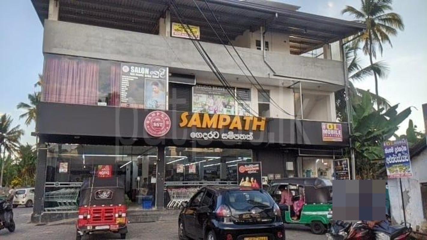 Building for Rent in Kalutara