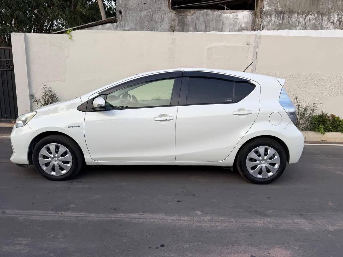 Toyota Aqua 2012 - Used Car sale in Sri Lanka - patpat.lk