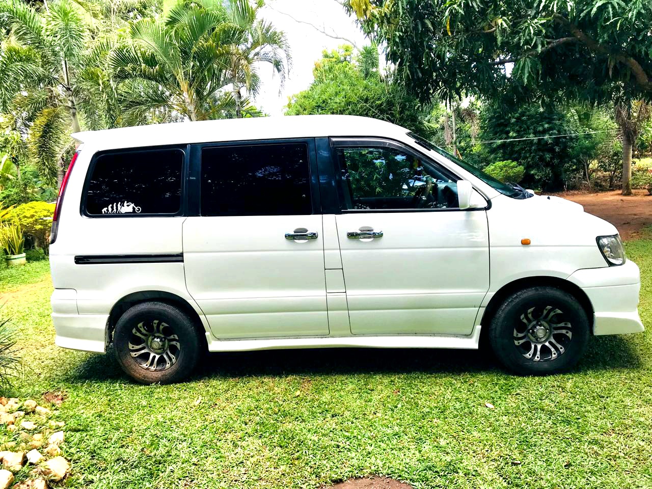 Advertisement image 3