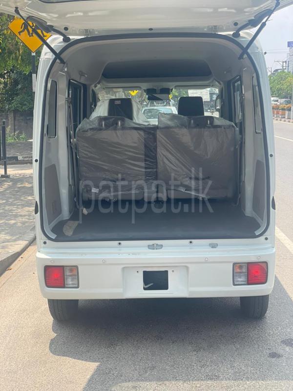 Advertisement image 4