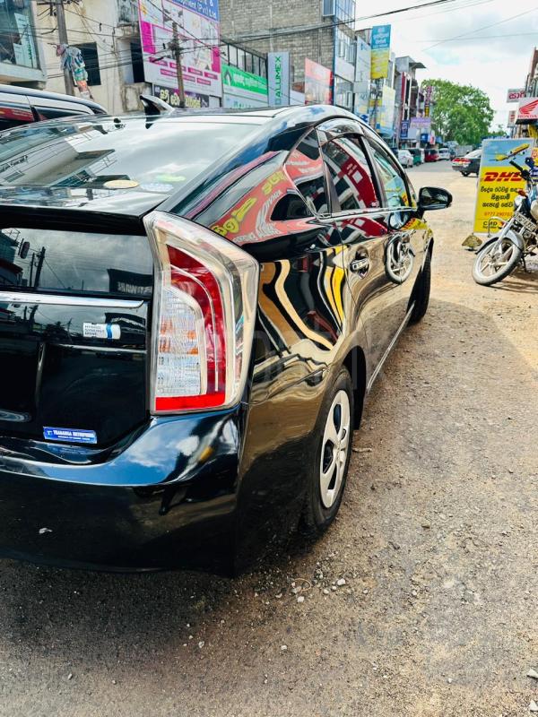 Toyota Prius 2013 - பயன்படுத்தப்பட்டது கார் sale in Sri Lanka - patpat.lk