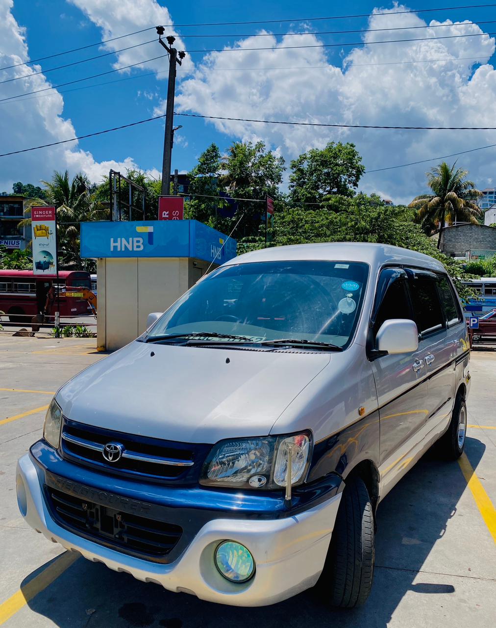 Toyota Noah 2000 - Used Van sale in Sri Lanka - patpat.lk