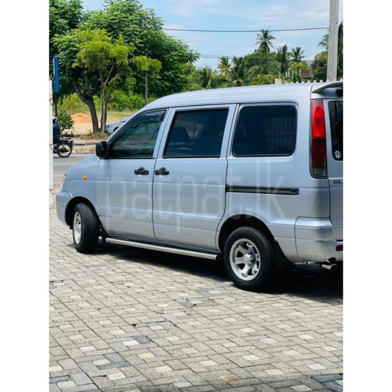 Advertisement image 4