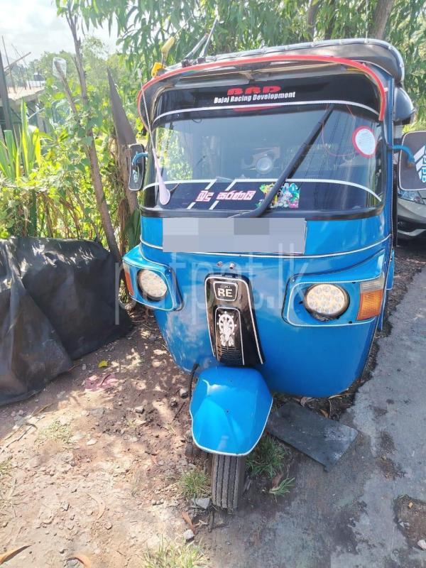Bajaj 4 stroke 2013 - Used Three wheeler sale in Sri Lanka - patpat.lk