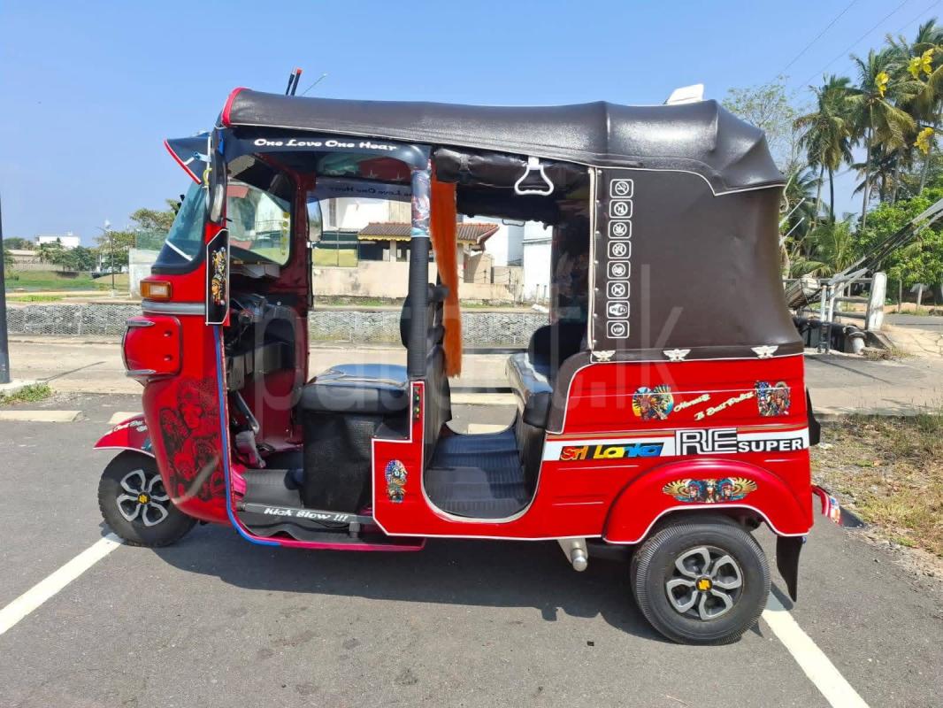 Bajaj Three Wheel 2014 - பயன்படுத்தப்பட்டது முச்சக்கர வண்டி sale in Sri Lanka - patpat.lk