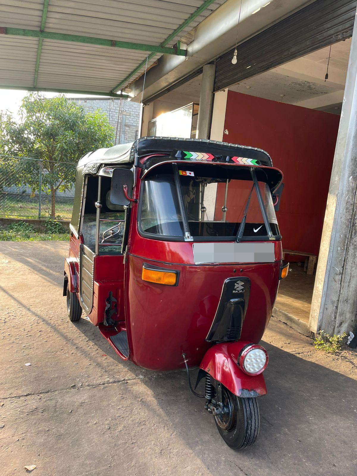 Bajaj Three Wheel 2005 - භාවිතා කරන ලද ත්‍රිරෝද රථය sale in Sri Lanka - patpat.lk