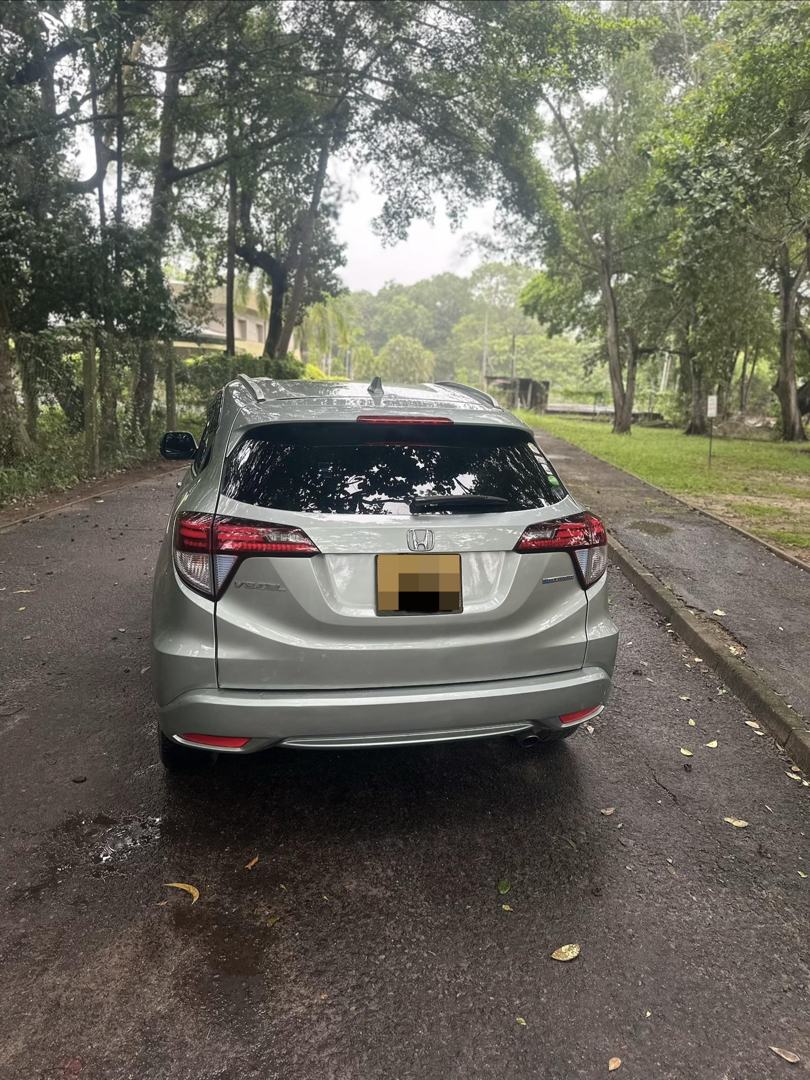 Honda Vezel 2014 - பயன்படுத்தப்பட்டது SUV sale in Sri Lanka - patpat.lk