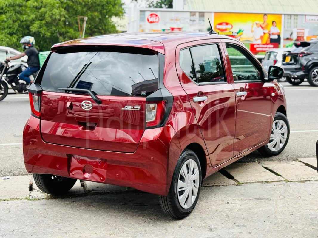 Advertisement image 4