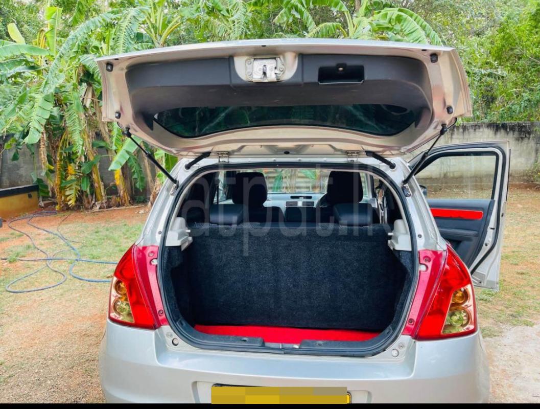 Suzuki Swift 2011 - பயன்படுத்தப்பட்டது கார் sale in Sri Lanka - patpat.lk