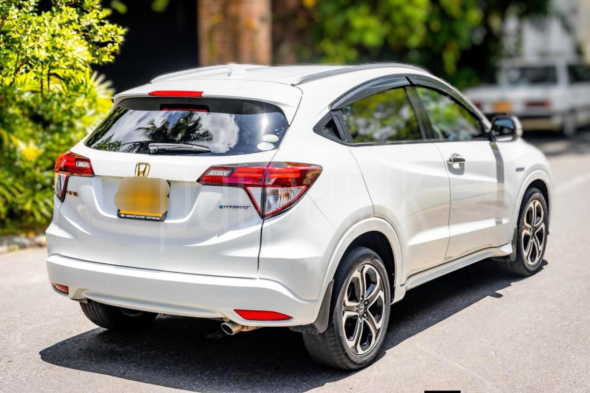 Honda Vezel 2015 - பயன்படுத்தப்பட்டது SUV sale in Sri Lanka - patpat.lk