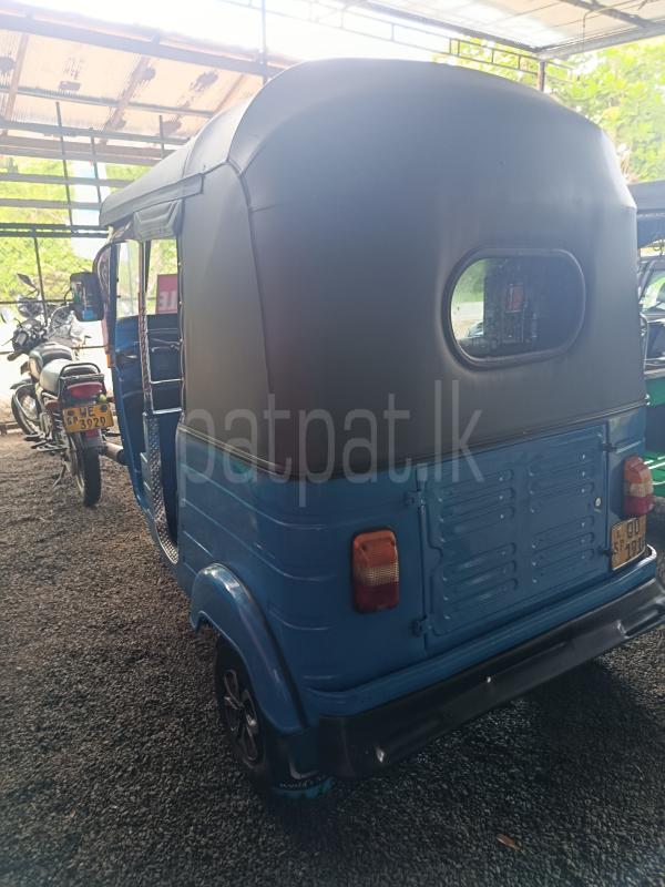 Bajaj 2 stroke 2006 - பயன்படுத்தப்பட்டது முச்சக்கர வண்டி sale in Sri Lanka - patpat.lk