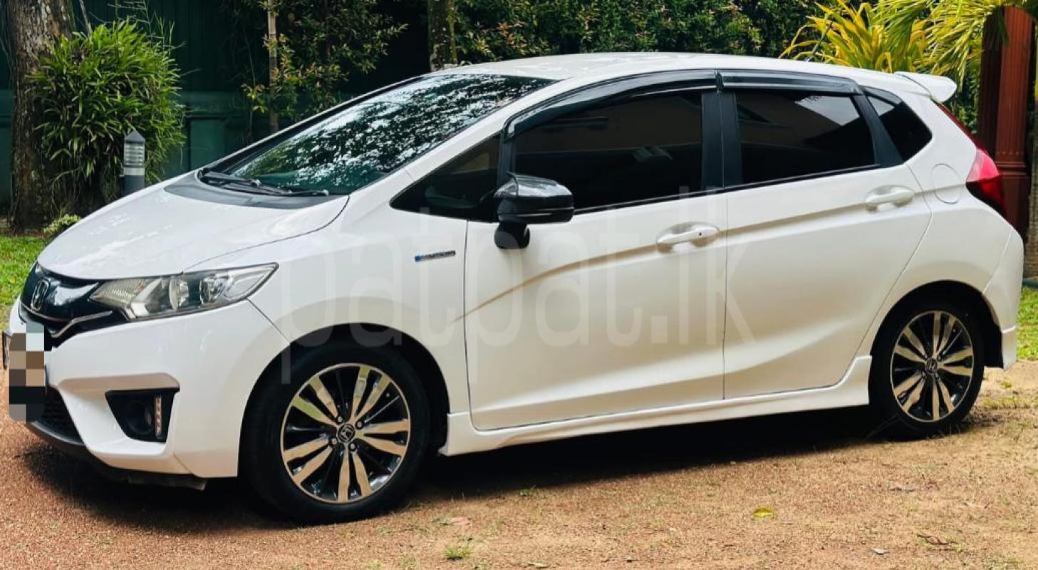 Honda Fit 2014 - பயன்படுத்தப்பட்டது கார் sale in Sri Lanka - patpat.lk